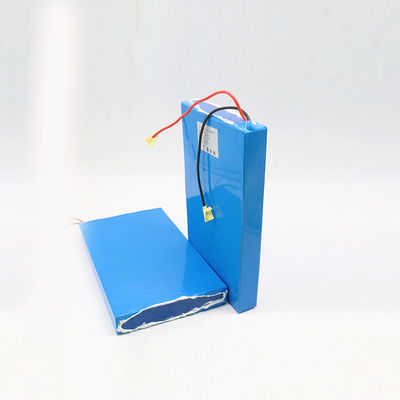 32700 4S8P 12.8V 30Ah Lifepo4 ชุดแบตเตอรี่ลิเธียมอายุการใช้งานปฏิทินที่ยอดเยี่ยม