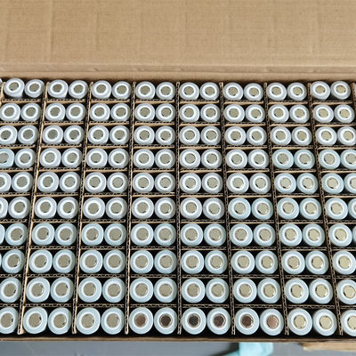 UN38.3 ได้รับการรับรอง 3.7 V 2400mah 18650 แบตเตอรี่แบบรีชาร์จพร้อม Flat Top 0.05kg