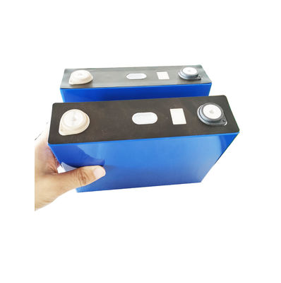 3.2v100ah Lifepo4 เซลล์แบตเตอรี่ลิเธียมไอออนรถจักรยานยนต์ 2.35KG MSDS Certified